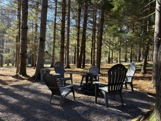 On a Whim Peaceful 2 bedroom home plus loft in charming lakefront community - Swanton - 9