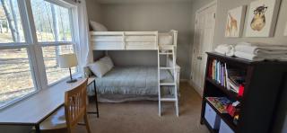 The Hideaway House- 3 bedroom with Hot Tub, Fenced Yard, Lake Access - Swanton - 7