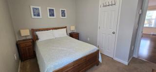 The Hideaway House- 3 bedroom with Hot Tub, Fenced Yard, Lake Access - Swanton - 3