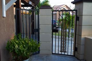 Bondi's Getaway - Portmore - 3