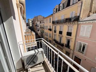 C067-Beau Studio a 100 m des plages et proche Palais - 4