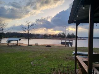 Cute Shawnee Twin Lakes home sleeps 10&has it all! - Shawnee - 6