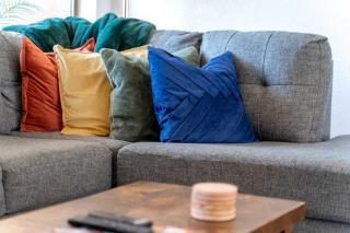 Red Rock Vista Home - Luxe Comfort & Breathtaking Views - 2