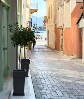 The heart of Aegina 2 - Città di Egina - 8