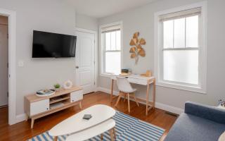 Jennifers Private Apartment with Outdoor Patio - Providence - 5