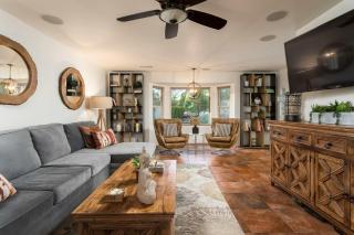 Crimson Canyon Home - Majestic Nature Southwest Charm - 9