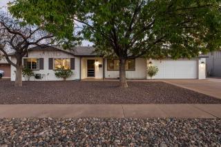 Shangri La Home - Boho Chic with Patio Pool & Grille - Phoenix - 4