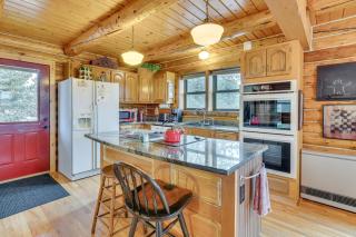 18 Mi to Royal Gorge Peaceful Mtn Cabin with Porch! - 4