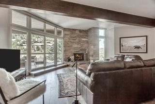 Deer Valley Luxury, 150 yds to lift&ski school, Private Hot Tub, Fire Place - Park City - 4
