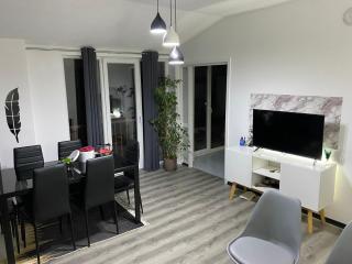 Luxe Home - Skopje - 0