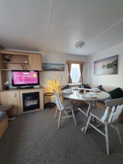Buxton's Holiday Home - Park Holiday's complex - Beach Access - Free WiFi - 1