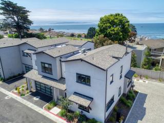 Shell Beach Modern - 0