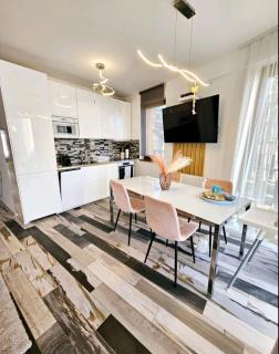 White Rose Lake Luxury Apartment Balaton Siófok - Siófok - 8