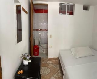 Hostal Casa Yoya - 4