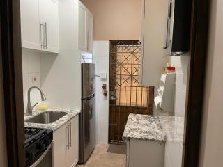 Le Quad - One Bedroom & Studio Apt - Private, Spacious & Secured - Kingston - 1