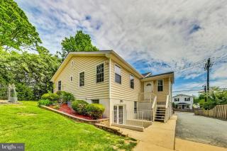 Entire Family-friendly Cozy Unit , Metro walk - Rockville - 0