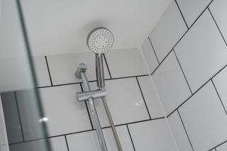 Stylish Two Bedroom Apartment in Kelham Island Sheffield by Eason Stays, Ideal For Professionals with Free Parking! - - 7