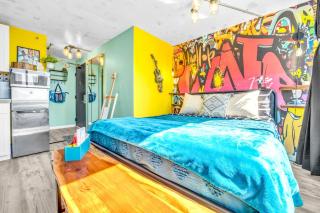Ocean view Art Inspired Loft - Honolulu - 3
