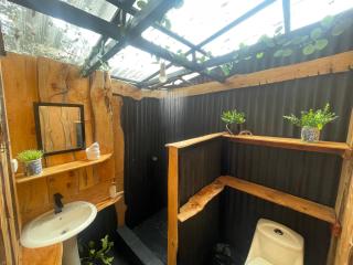 Poas Volcano Observatory Lodge & Glamping - Poasito - 3