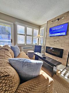 Hillside One Bedroom with Unobstructed Mountain Views, Full Kitchen - Blue Mountains - 3