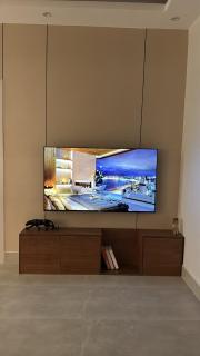 شقة فاخرة مع غرفة سينما tv 70 بوصة مع بلكونة - Khobar - 7