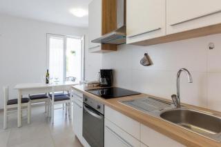 Apartments with WiFi Porec - 24237 - 1