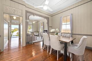 Executive Paddington Home in Elevated & Quiet Area - Brisbane - 4