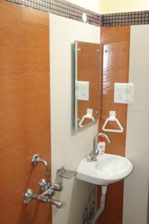 Hotel Arya - - 6