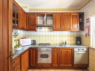 Family-Friendly Coastal Retreat in Benagil - Benagil - 8