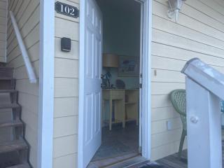 Beautiful Two Bedroom, Two Bathroom First Floor Condo in Gulf Shores! - Gulf Shores - 7