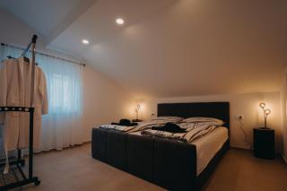 Penthouse Oasis with Sea Views and Terrace - Zadar - 2