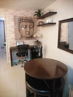 Romantic 2BR Condo with Pool & WiFi - Anabu Primero - 2