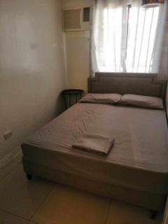 Romantic 2BR Condo with Pool & WiFi - Anabu Primero - 7