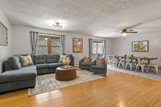 Near Ithaca!Hot Tub! LRG Home!Sleeps 12! Dogs ok! - Newfield - 9