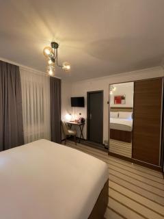 Hotel Casa Andalucia - Hallbergmoos - 9