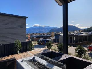 Views on McNeil - Wanaka - 6