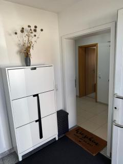 3 Zimmer Apartment nähe Schweiz mit Terrasse und Garten - Hilzingen - 3