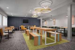 Spark by Hilton San Jose Airport - San Jose - 7