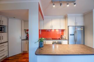 Two Neighbouring 3 Bedroom Apts - Melbourne - 7