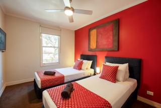 Two Neighbouring 3 Bedroom Apts - Melbourne - 5