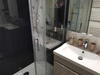 Charmante Maisonnette avec Piscine, Proche Plage et Commerces à La Tranche sur Mer - FR-1-194-408 - 5