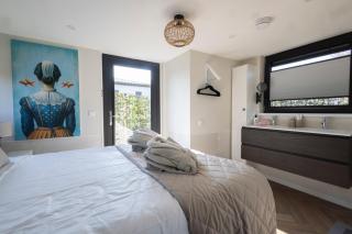 Tiny Wellness House in Heinkenszand with a private sauna, hottub, garden, airco, free wifi, boutique design and a luxury wellness experience - heinkenszand - 2