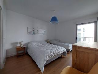 Appartement à 2 pas de la plage avec parking à Royan - FR-1-550-90 - Royan - 3
