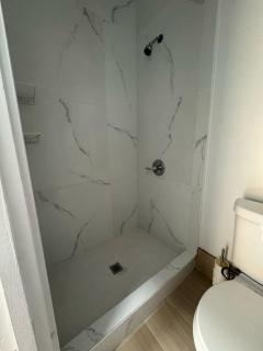 New Fully Equipped Unit in a Quiet Neighborhood - Miami - 6