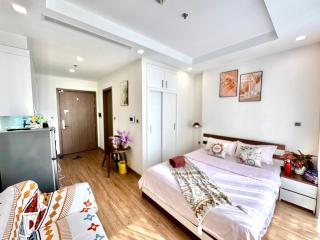 High Quality Studio Apt With Swimming Pool, Gym, Private Walking Lake - Hanoi - 6