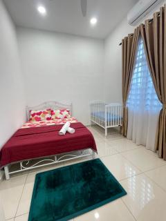 Rafflesia Homestay- For Malay Only - - 2