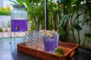 Low-Rise House for Groups Near BTS & EmDistrict For Spacious Cozy Stay - 5