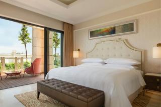 Sheraton Grand Danang Beach Resort & Spa - 5