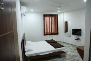 Hotel Aaram Kalupur - Ahmedabad - 9