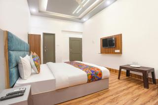 FabHotel Villa The Suites - Nr Prayagraj Junction - Prayagraj - 6